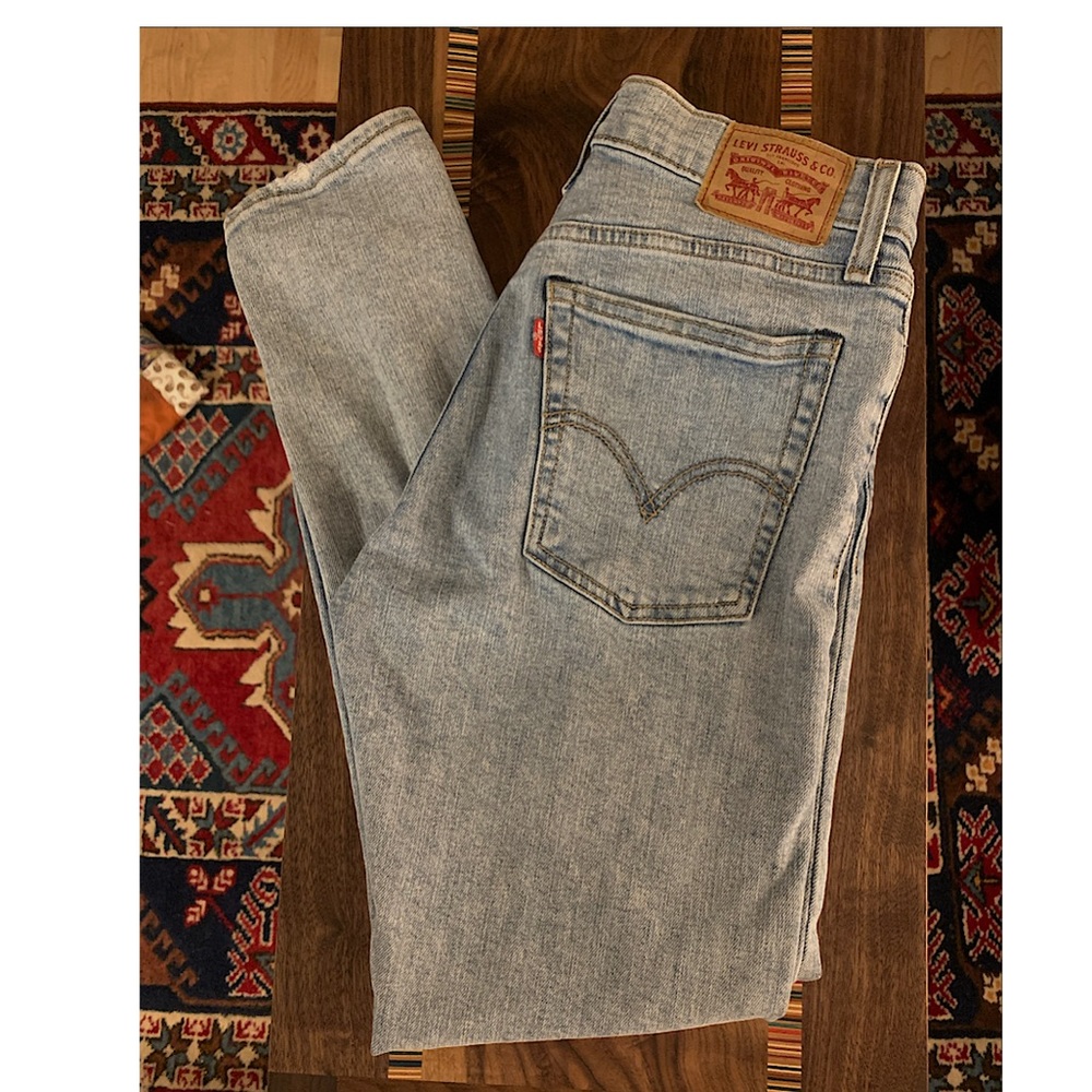 Levi Wedgie Skinny Acid Washed Mom Jeans